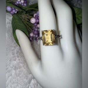 Vintage Pretty Multi-Facet Sterling Citrine Ring, size 10